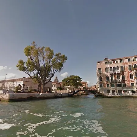 Sestiere Dorsoduro, A Due Passi Da Zattere-3